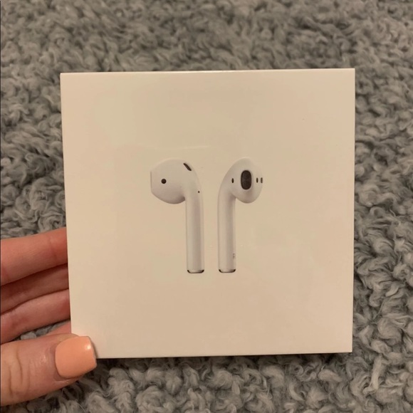 BRAND NEW Apple AirPods 2nd Generation
